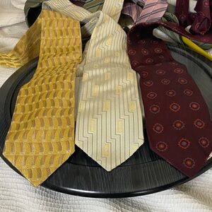 Ermenegildo Zegna Three-Tie Set in Gold, Ivory, Burgundy lot of 3